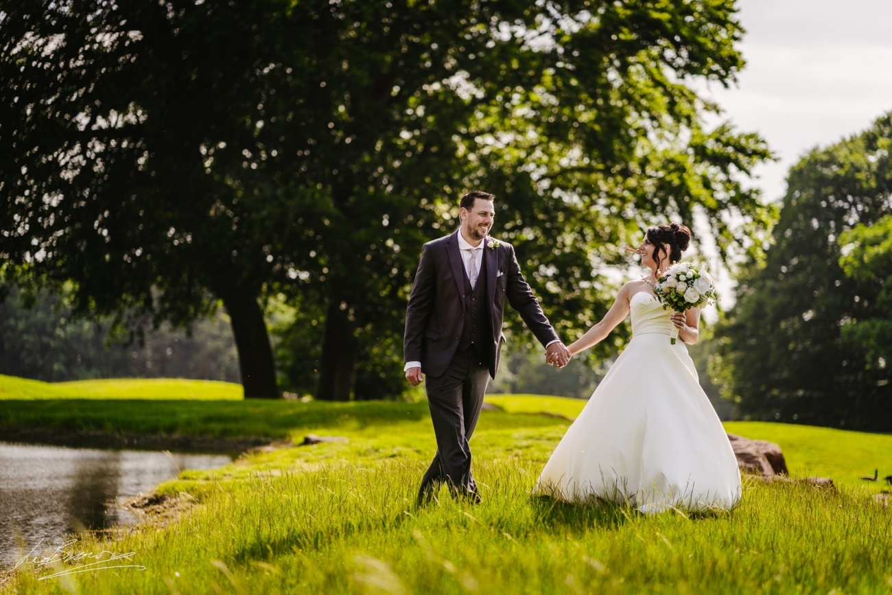 Allerton Manor Wedding Photography 095