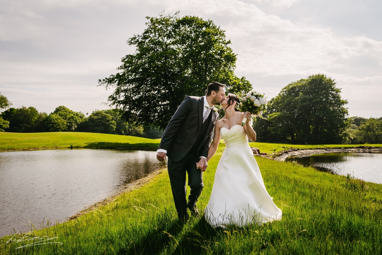 Allerton Manor Wedding Photography 096