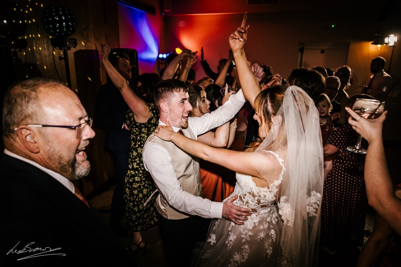 Wedding At Hyde Bank Farm - Samantha & Sam 102 Wedding At Hyde Bank Farm 0102