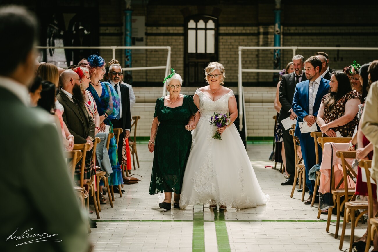 Victoria Baths Wedding - Helen & Mahinda 15 Victoria Baths Wedding 0014