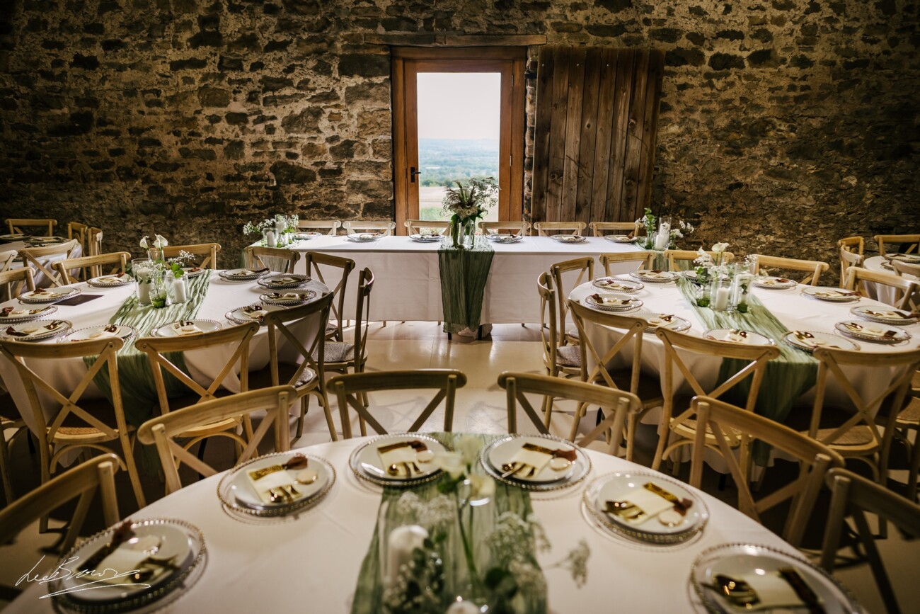 A Wedding At The Old Hay Barn Birtle - Melissa & Stephen 43 Wedding At The Old Hay Barn Birtle 0059